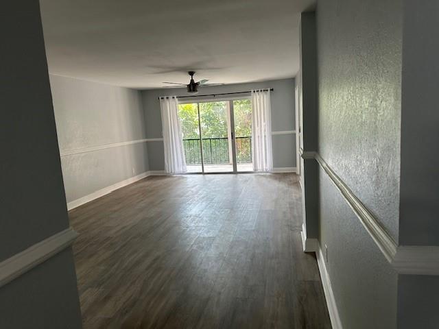 Building Photo - 2700 Coral Springs Dr