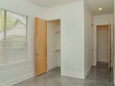 Building Photo - 4605 Avenue B