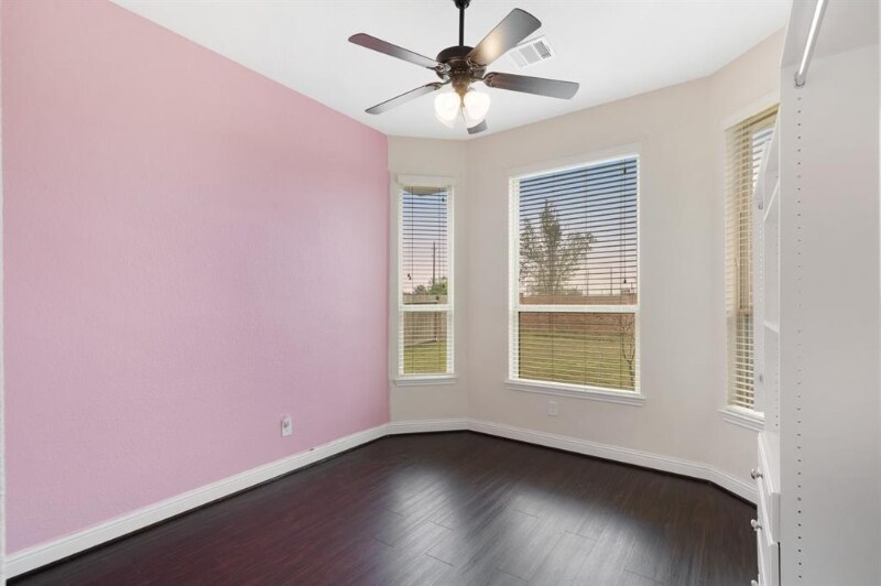 Building Photo - 7742 Candlelight Park Ln