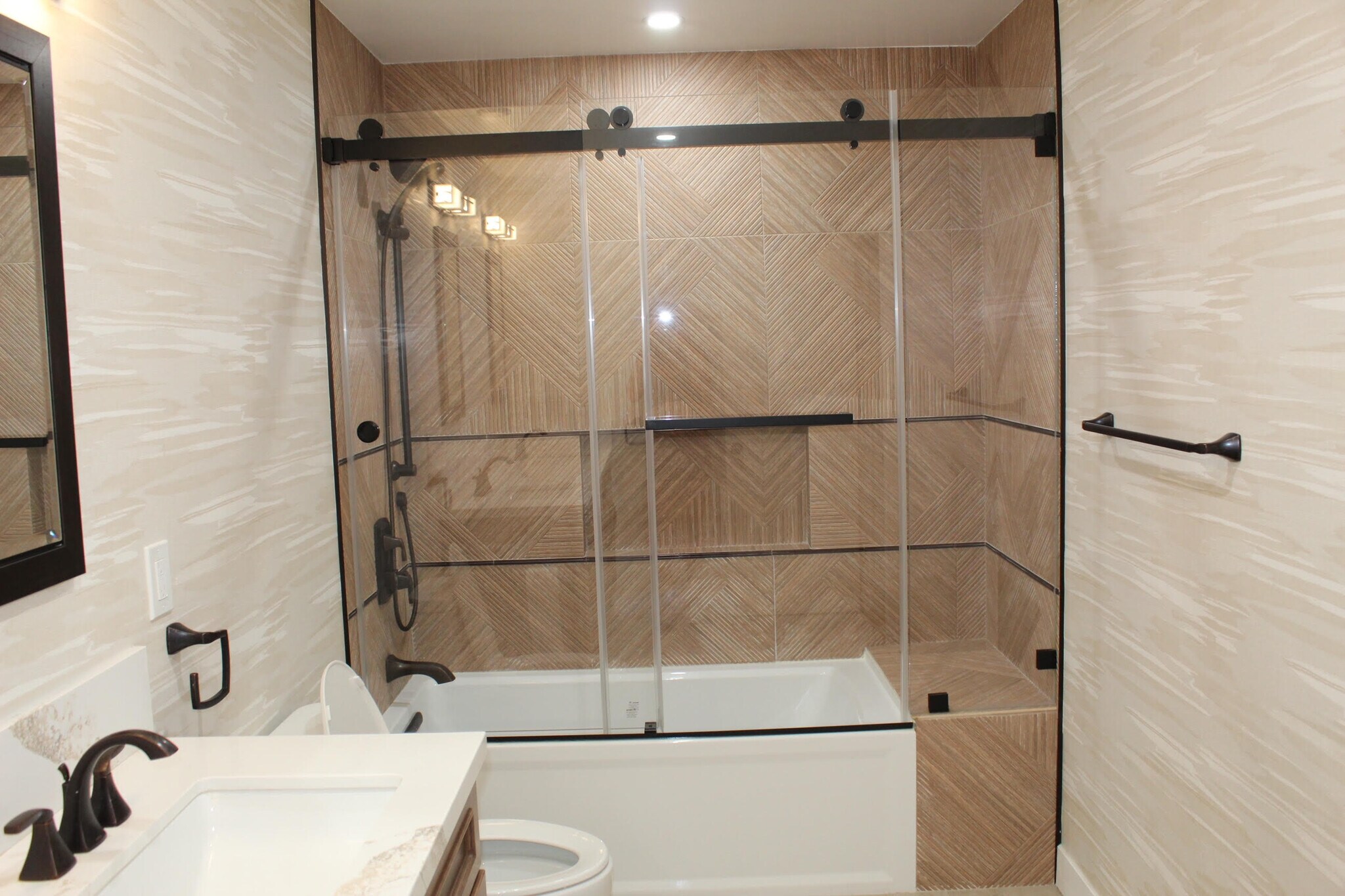 Building Photo - 4400 Portico Pl