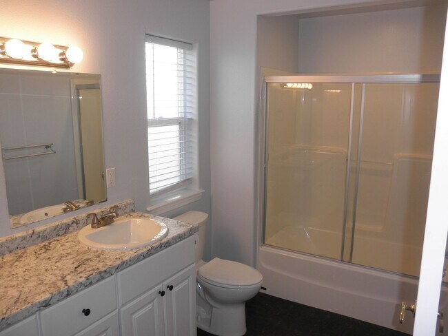 Building Photo - Updated