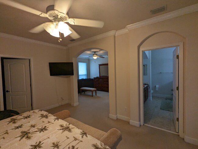 Building Photo - 1340 Talon Way