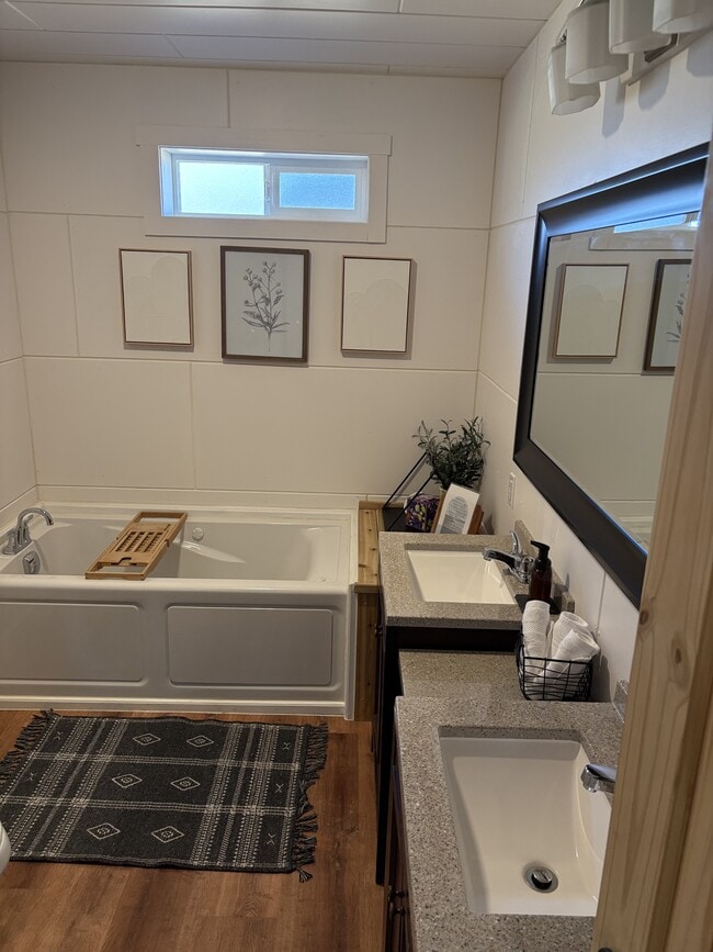 Building Photo - 1176 Virginia Lynn Wy