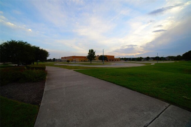 Building Photo - 106 Gambel Oak Way