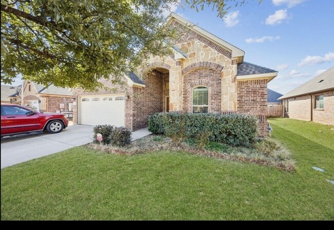 Building Photo - 725 Gray Washington Dr