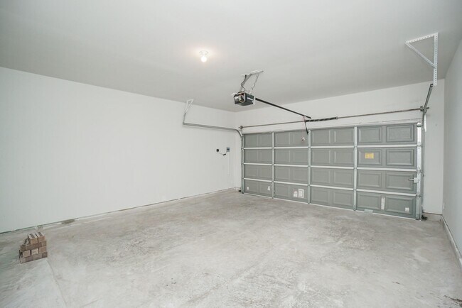 Building Photo - 17246 Quiet Song Ct