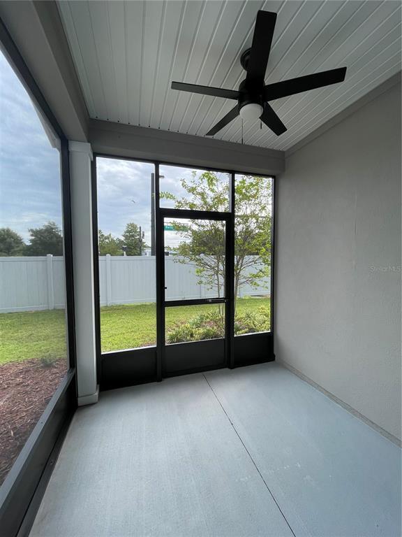 Building Photo - 159 Redbud Rd