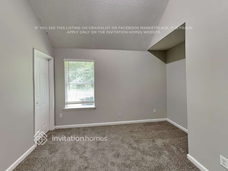 Building Photo - 2530 Thunder Basin Way