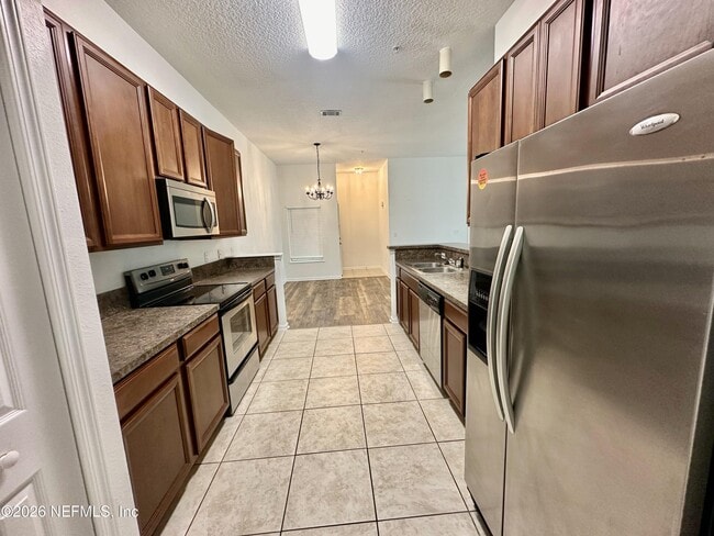 Building Photo - 209 Larkin Pl