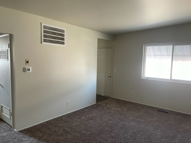 Building Photo - 542 E 200 N