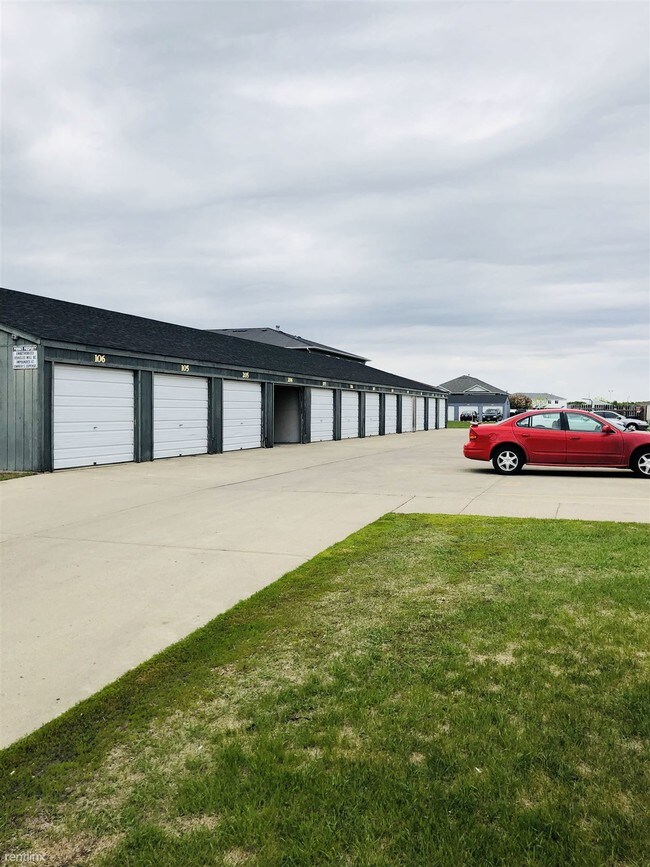 Building Photo - 1202 34th Ave S