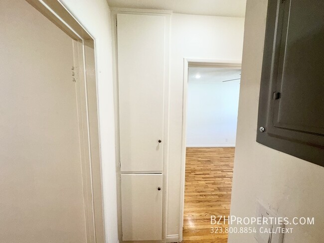 Building Photo - Brand New Renovated 1Bedroom 1Bathroom In ...