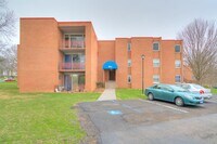 Building Photo - Available for the 2026-2027 lease term.