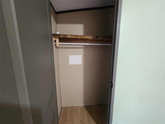 Building Photo - 19598 County Rd 2343