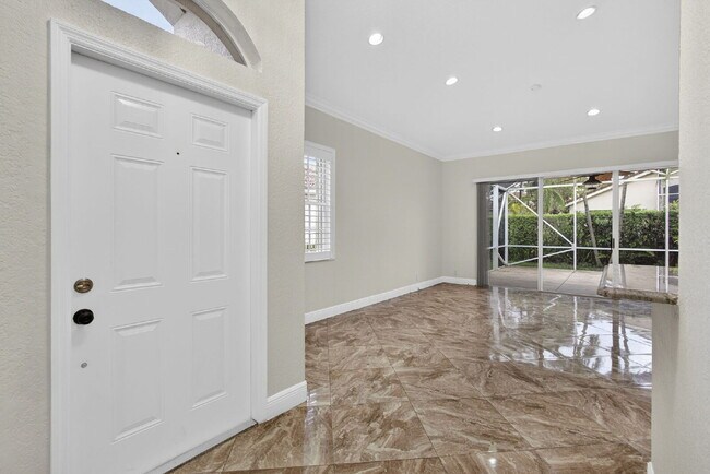 Building Photo - Beautiful & Spacious 3 Bedroom and 2 Bathroom with 2 Car garage and covered patio Home in West Pa...