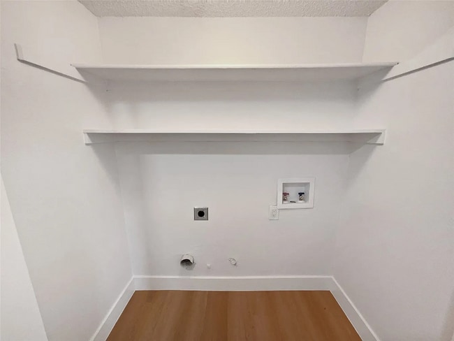 Building Photo - 1102 Cain Ct