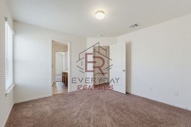 Building Photo - 6705 Blacksprings