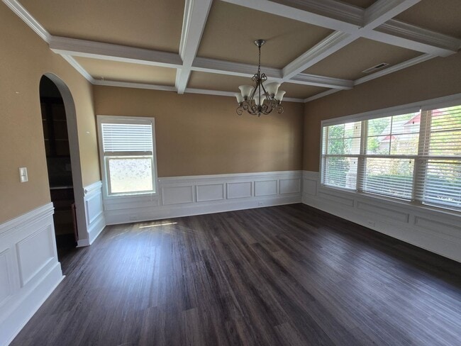 Building Photo - 2111 Yates Ranch Rd