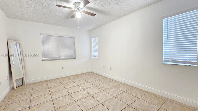 Building Photo - 10611 SW 170th Terrace