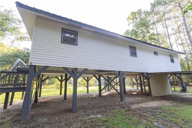 Building Photo - 29216 Dinkins Dr