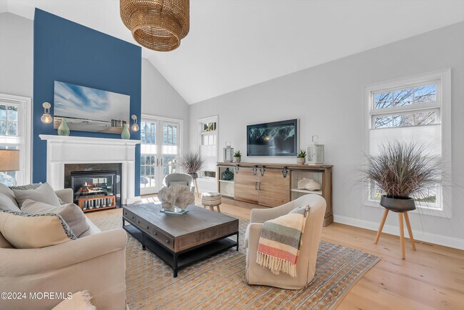 Building Photo - 118 Beacon Blvd