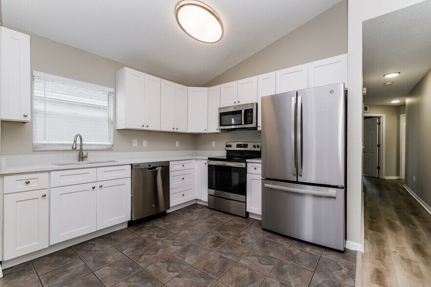 Building Photo - 6123 Sand Key Ln