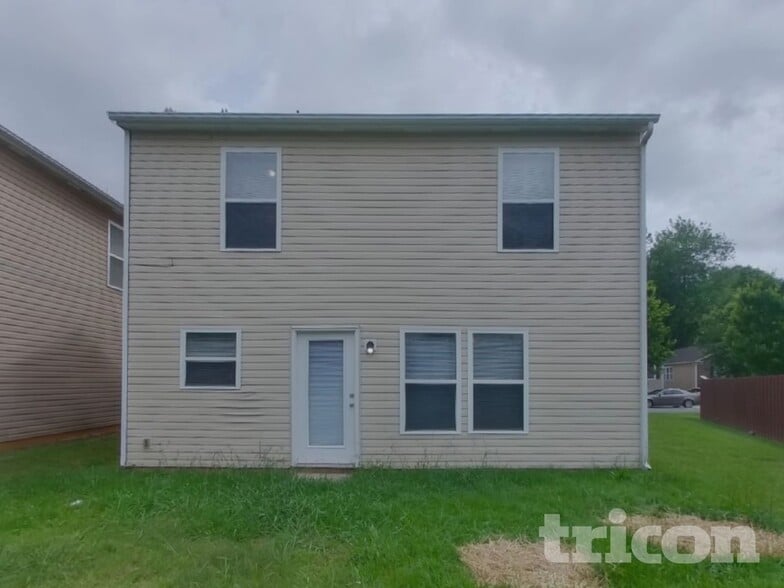 Building Photo - 1242 Phil O'Neil Dr