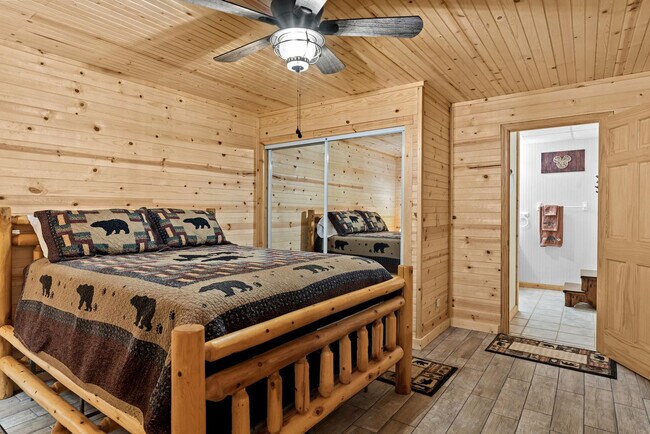 Building Photo - 4050 Henson Rd