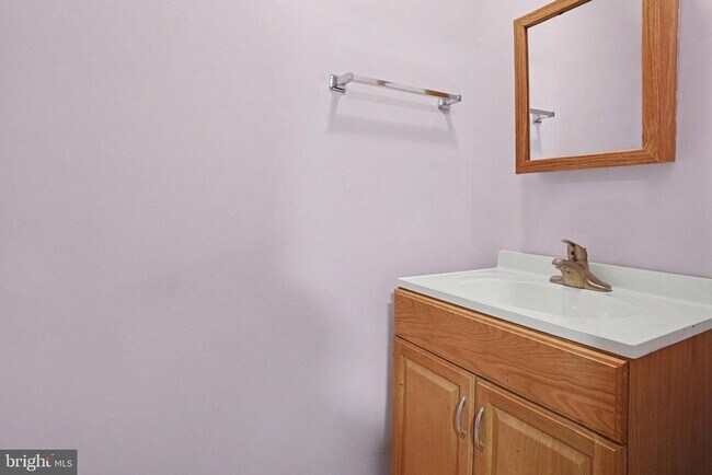 Building Photo - 1280 Fox Run