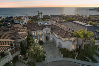 Building Photo - OCEAN VIEW CUSTOM BUILT LUXURY ESTATE