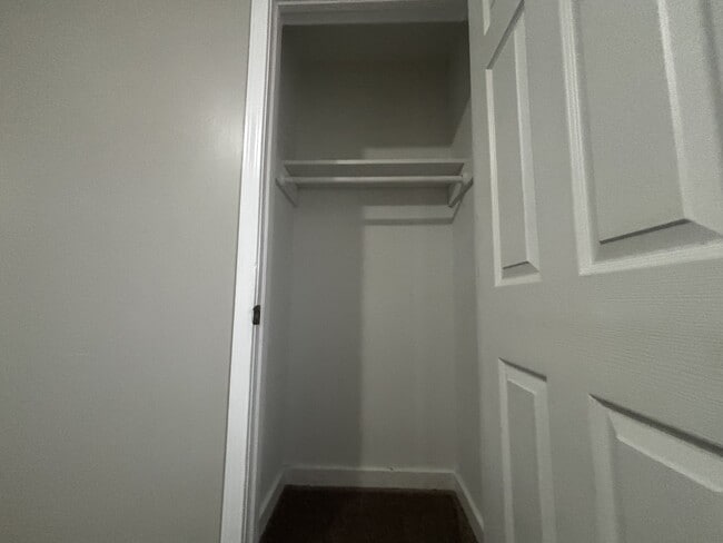 Building Photo - 516 Olivia Ln