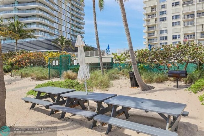 Building Photo - 750 N Ocean Blvd