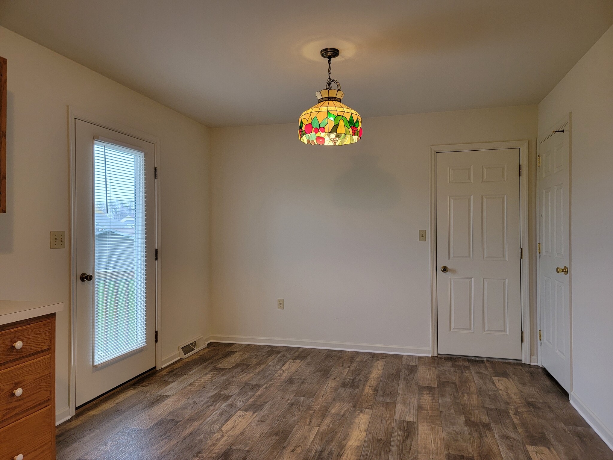 Building Photo - 3 Abbey Ln