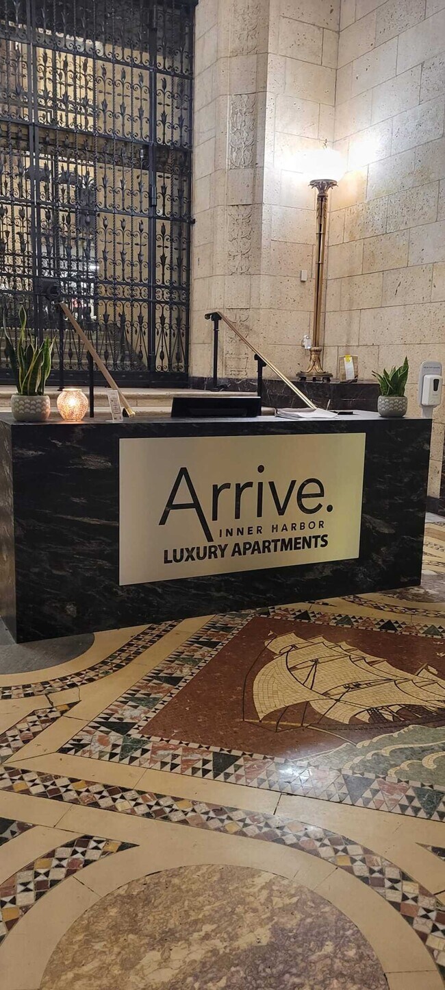 Building Photo - 10 Light St