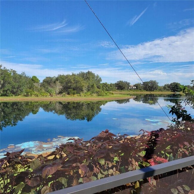 Building Photo - 17335 Blue Rdg Pl