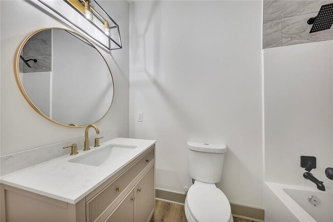 Building Photo - 3 Forsyth St NE