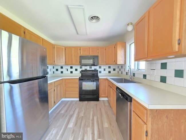 Building Photo - 1405 Bantry Ln