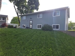 Building Photo - 55 Agar Ave