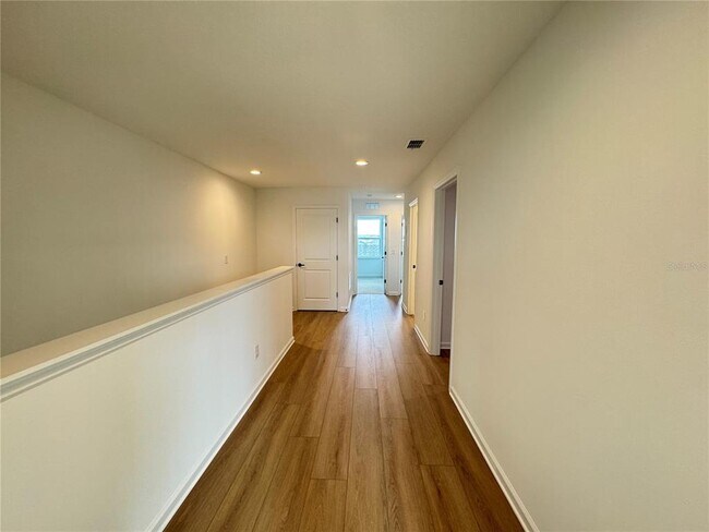 Building Photo - 1667 Eaglehurst Ln
