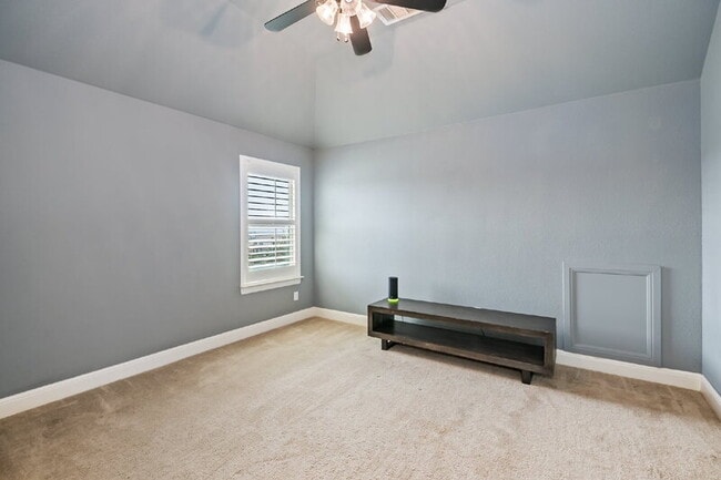 Building Photo - 17401 Rush Pea Cir