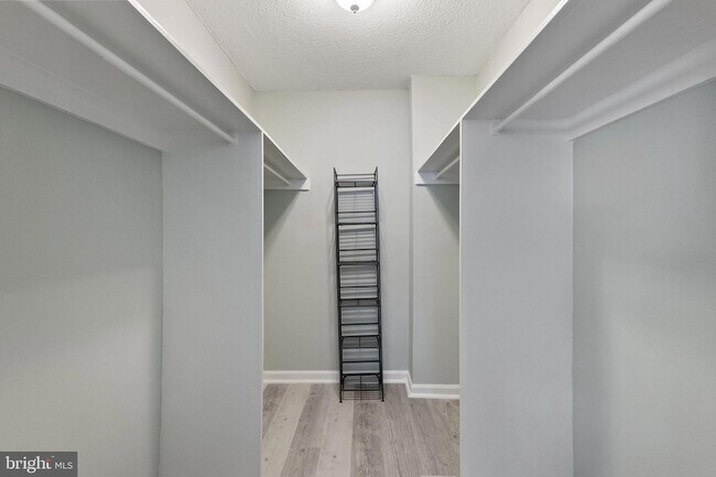 Building Photo - 4515 Willard Ave