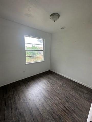 Building Photo - 5131 Encino Rd