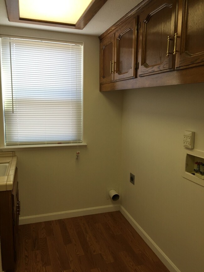 Building Photo - 8347 N 4th St