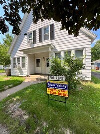 Building Photo - 1520/1522 Ave A