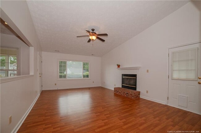 Building Photo - 6440 Brookshire St