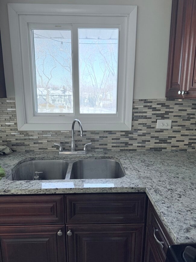 Building Photo - 1432 Concord Ln