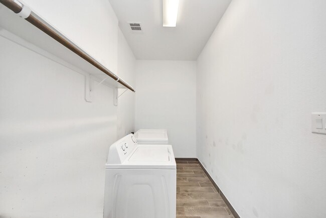 Building Photo - 24003 Cannon Anello Ct