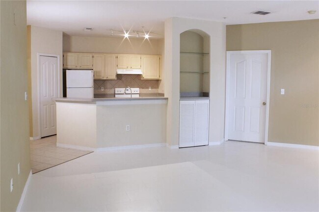 Building Photo - 8925 Legacy Ct