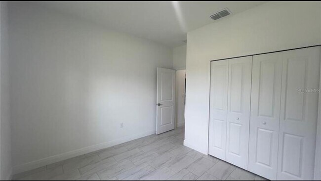 Building Photo - 2598 W Diane Ln