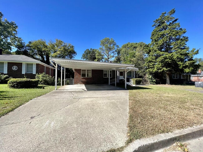Building Photo - 1716 Covair St